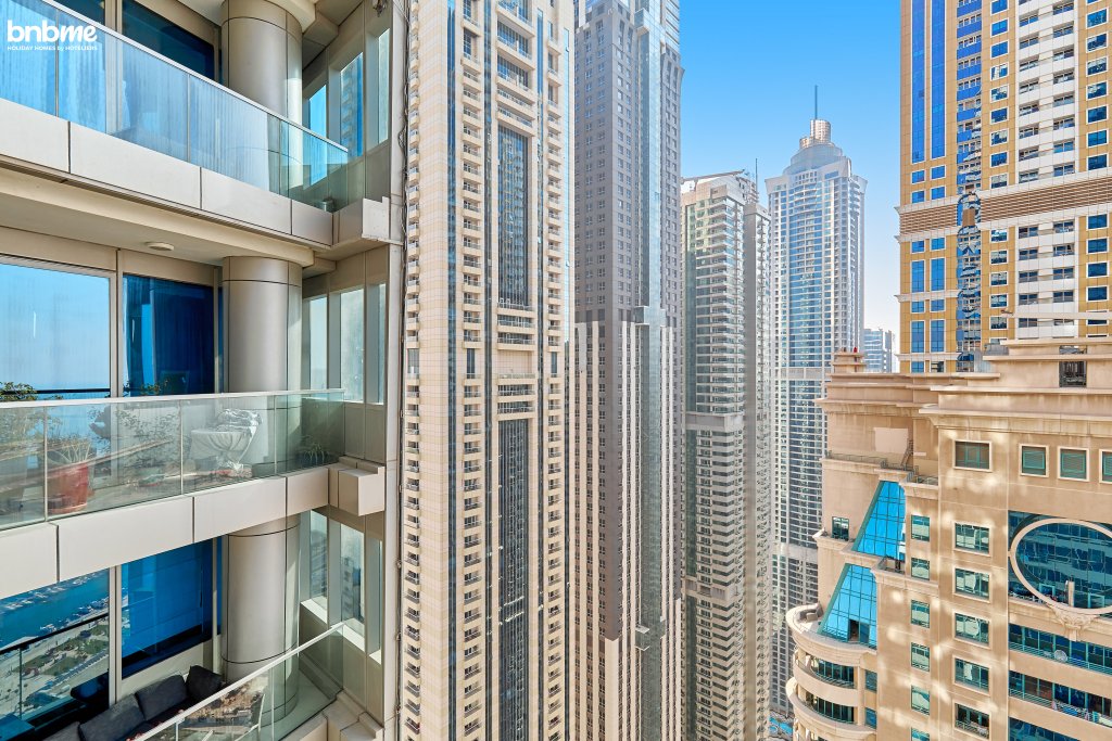 Дубай: Апартаменты Bnbmehomes 54th Floor Sea View Heart of Marina - 5407