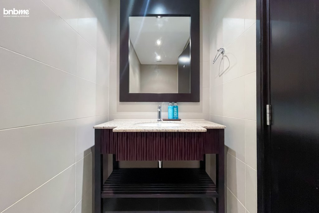 Дубай: Апартаменты Bnbmehomes  Lux Living Redefined Palm Jumeirah - 507