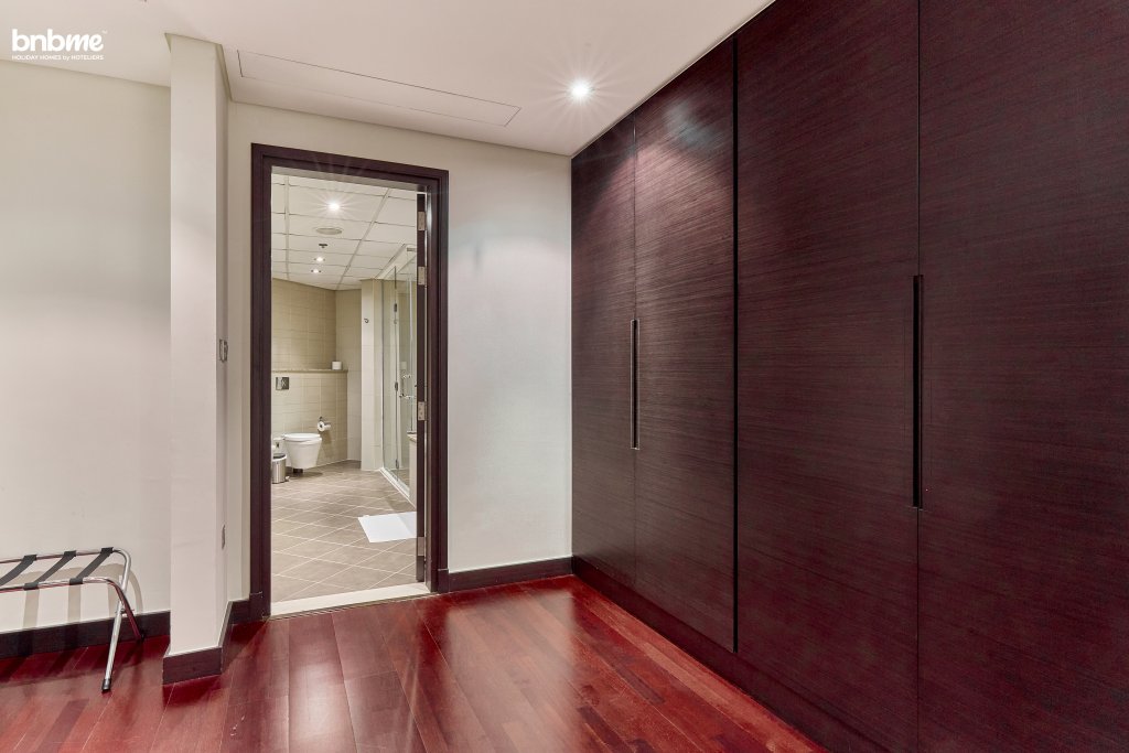 Дубай: Апартаменты Bnbmehomes  Lux Living Redefined Palm Jumeirah - 507