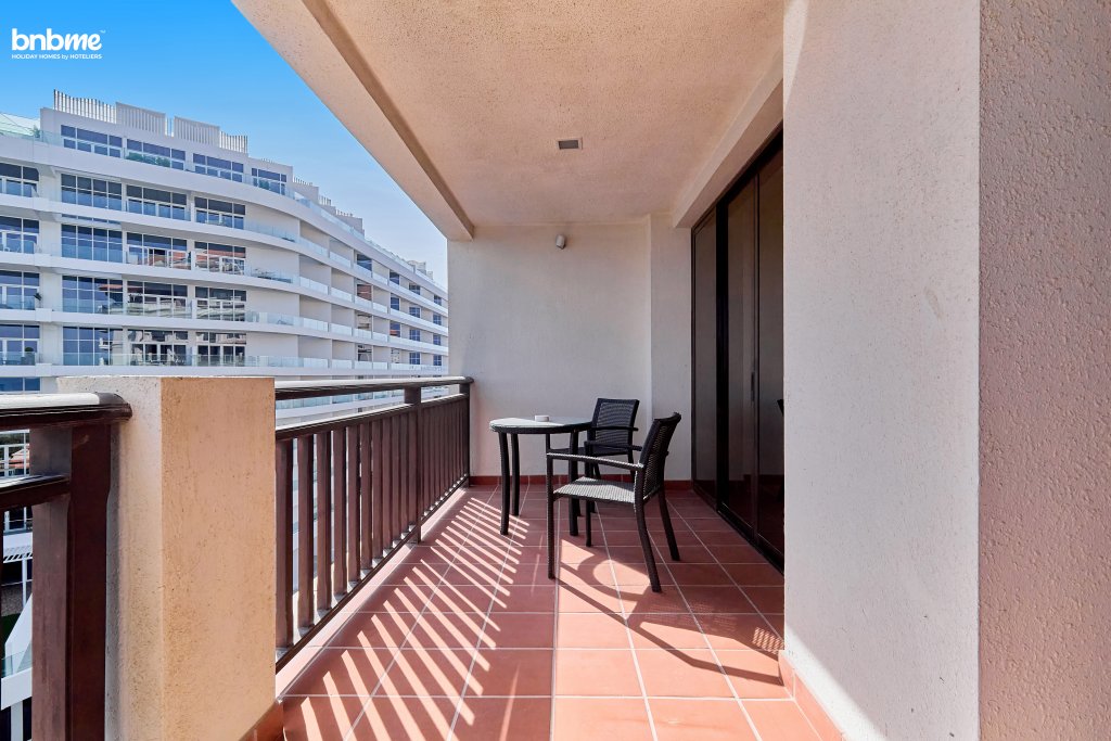 Дубай: Апартаменты Bnbmehomes  Lux Living Redefined Palm Jumeirah - 507