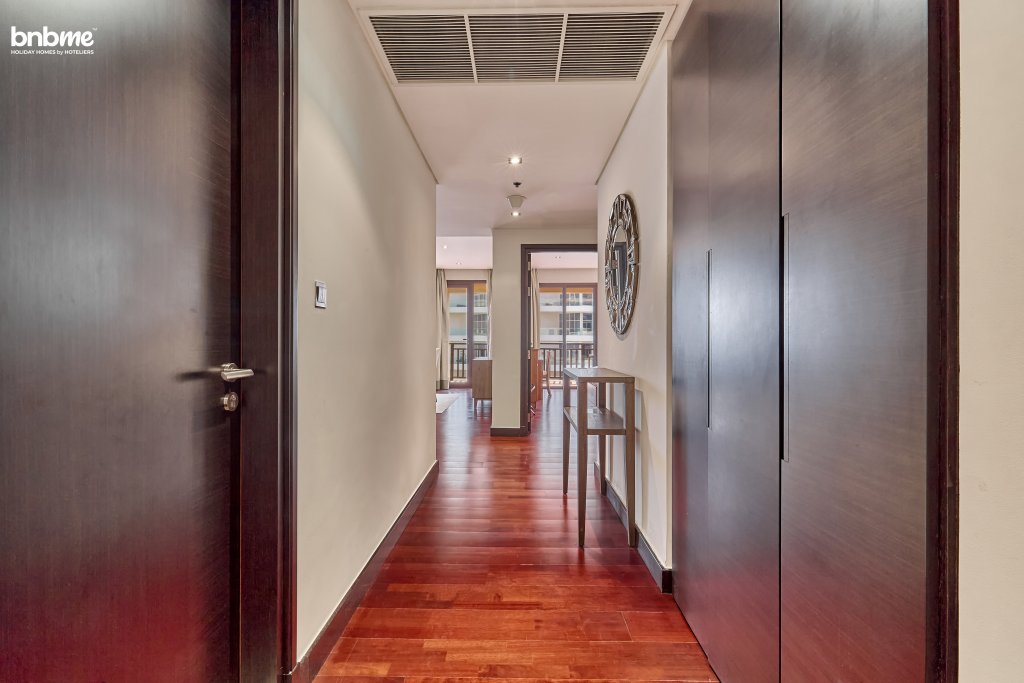 Дубай: Апартаменты Bnbmehomes  Lux Living Redefined Palm Jumeirah - 507