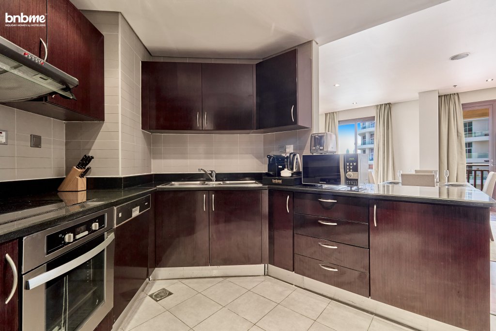 Дубай: Апартаменты Bnbmehomes  Lux Living Redefined Palm Jumeirah - 507