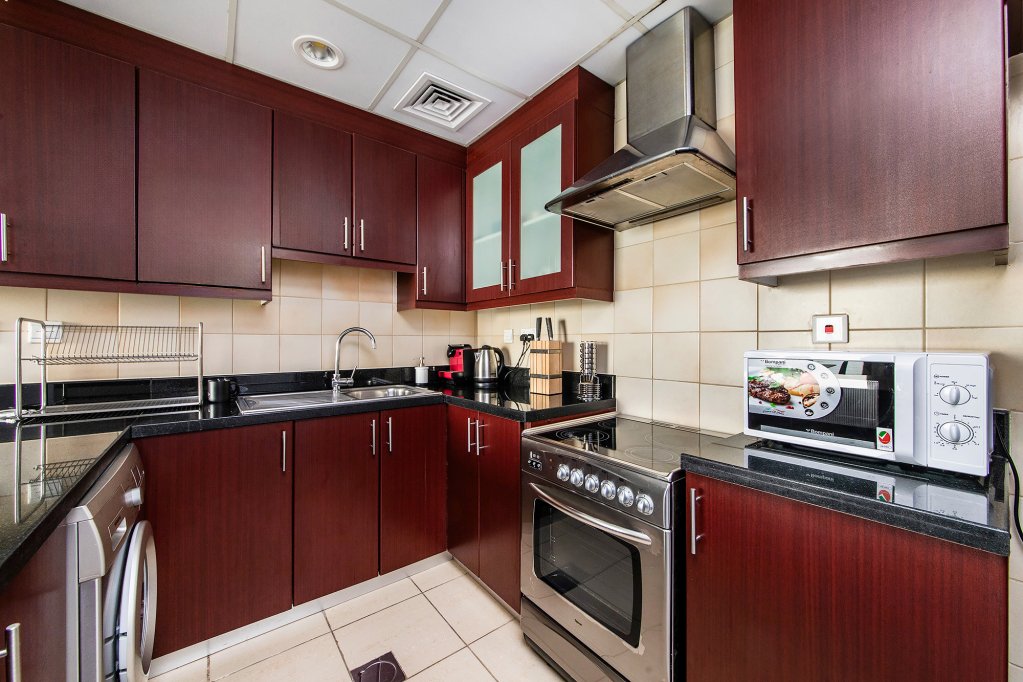 Дубай: Апартаменты Dubai Marina 1BR with amazing sea view at Murjan 2