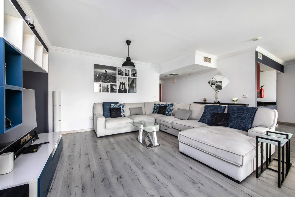 Дубай: Апартаменты Dubai Marina 1BR with amazing sea view at Murjan 2
