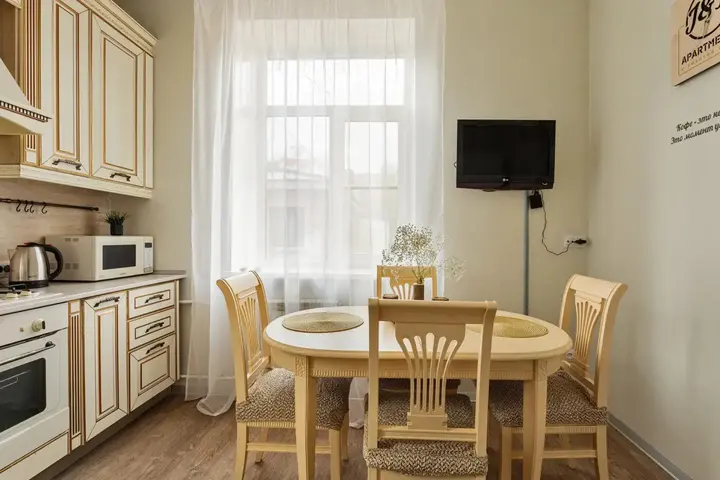 Выборг: Апартаменты J&N Apartments с камином и летней террасой в самом центре исторического Выборга Краснофлотская 1