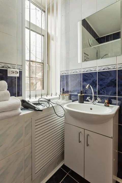 Выборг: Апартаменты J&N Apartments с камином и летней террасой в самом центре исторического Выборга Краснофлотская 1