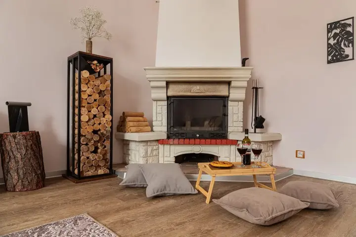 Выборг: Апартаменты J&N Apartments с камином и летней террасой в самом центре исторического Выборга Краснофлотская 1