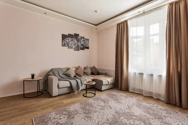 Выборг: Апартаменты J&N Apartments с камином и летней террасой в самом центре исторического Выборга Краснофлотская 1