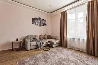 Выборг: Апартаменты J&N Apartments с камином и летней террасой в самом центре исторического Выборга Краснофлотская 1