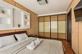 Выборг: Апартаменты J&N Apartments Двухкомнатные с гидромассажной ванной Советская 10