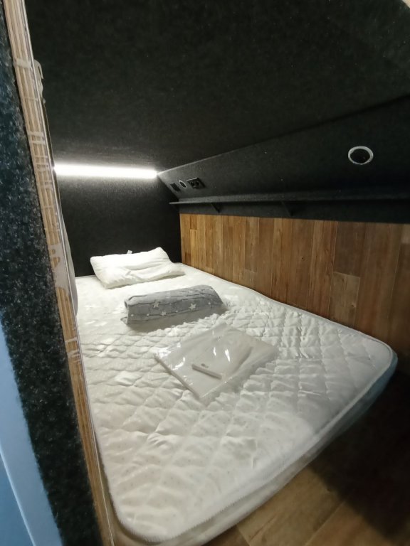 Саратов: Отель Капсульный RecоRoom Sonnik аэропорт Саратов