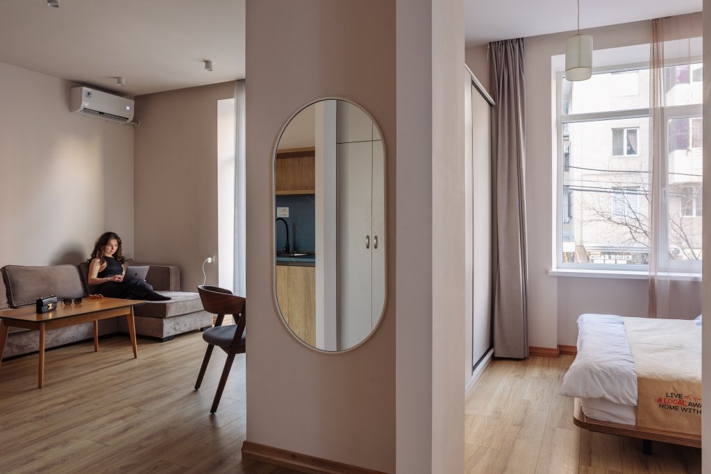 Ереван: Апартаменты Designed 1BR Apt/City center/Self checkin/Keygo 49