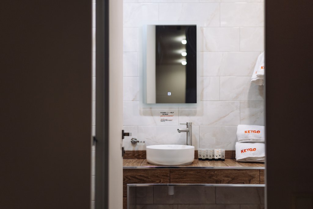 Ереван: Апартаменты Designed 1BR Apt/City center/Self checkin/Keygo 49