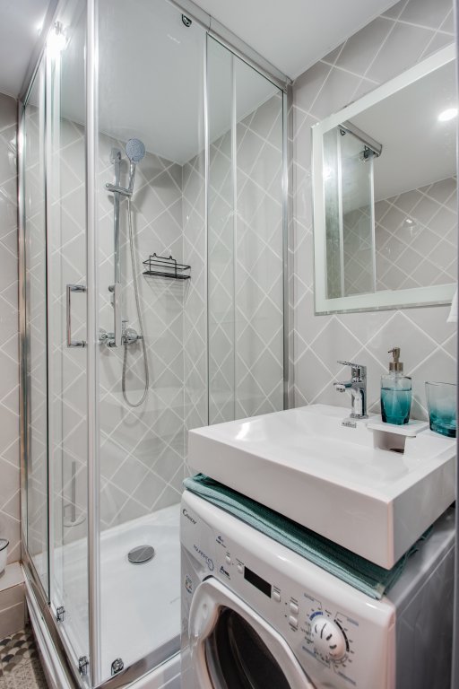Москва: Апартаменты 2ая Рощинская 10 (150)
