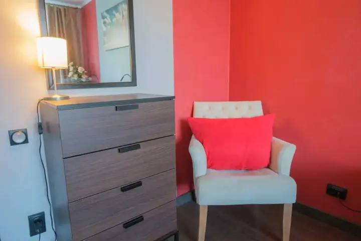 Санкт-Петербург: Апартаменты MyhomeYourhome на Образцовой