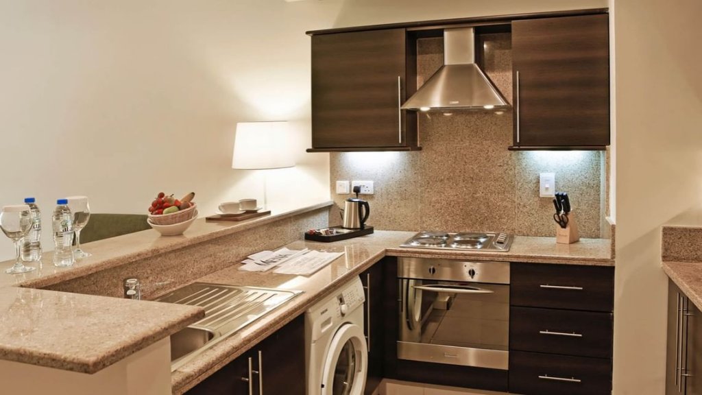 Дубай: Apartment hotel MENA ApartHotel Al Barsha