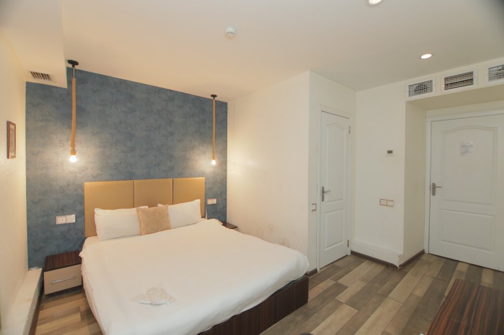 Баку: Отель Garden Inn Nizami Hotel