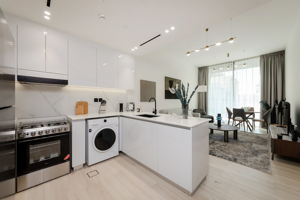 Дубай: Апартаменты Excellent 1BR in Binghatti Crescent