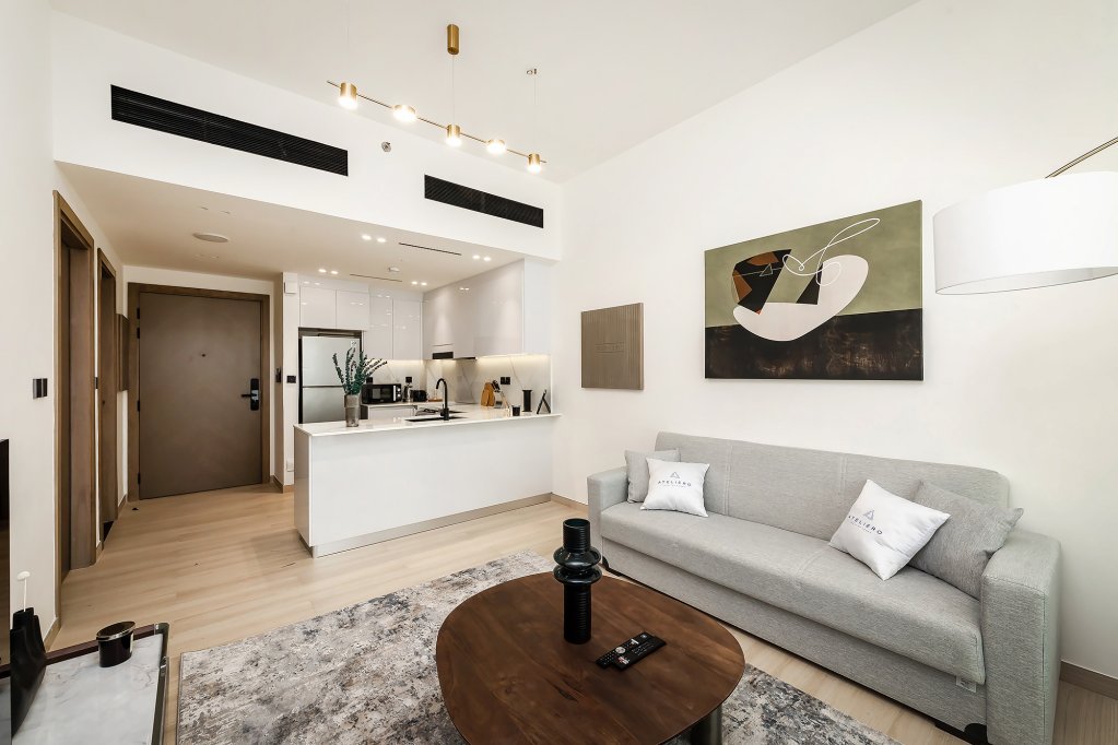 Дубай: Апартаменты Excellent 1BR in Binghatti Crescent