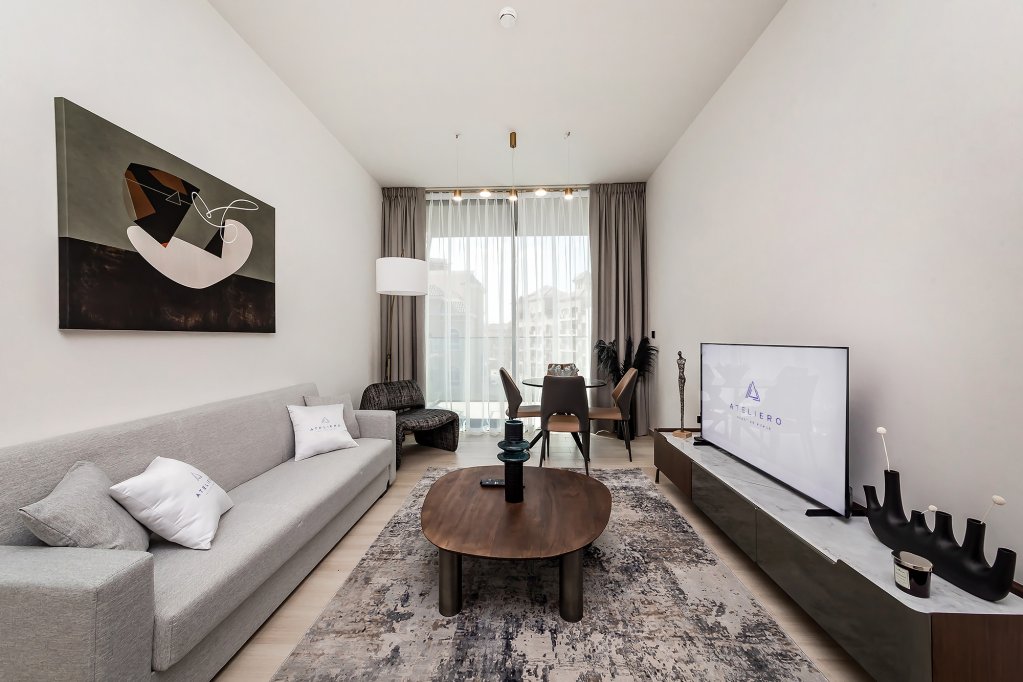 Дубай: Апартаменты Excellent 1BR in Binghatti Crescent