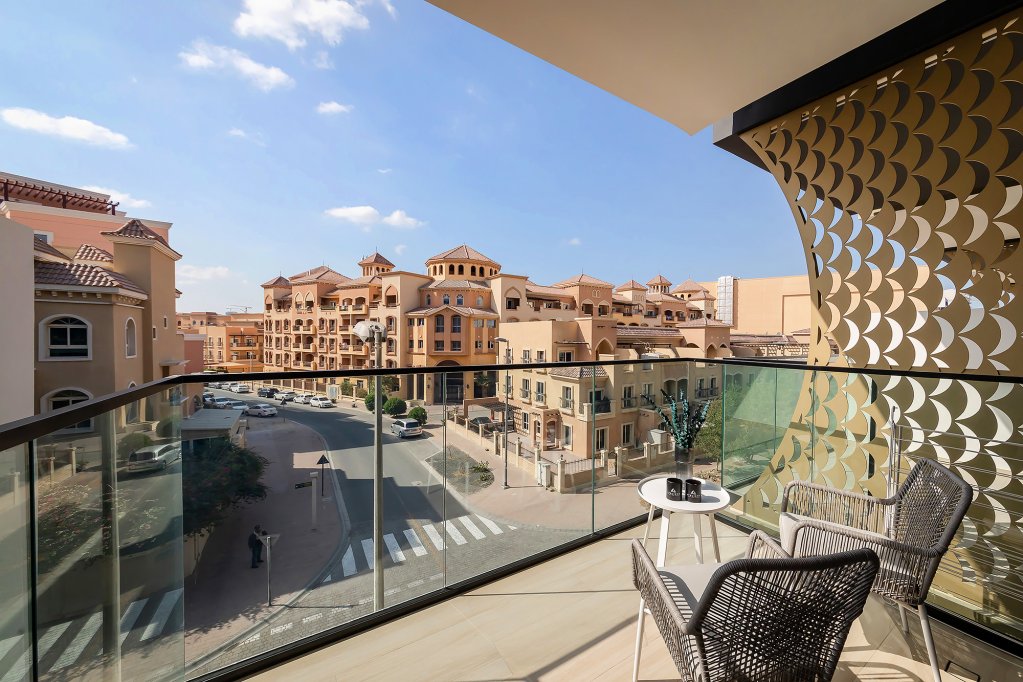 Дубай: Апартаменты Excellent 1BR in Binghatti Crescent