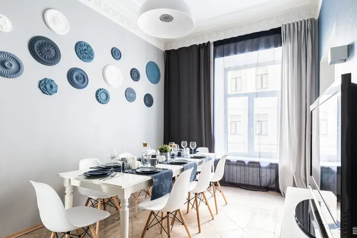 Санкт-Петербург: Апартаменты Avenue 180 кв.м с видом на Большую Конюшенную Улицу и Церковь Петра и Павла