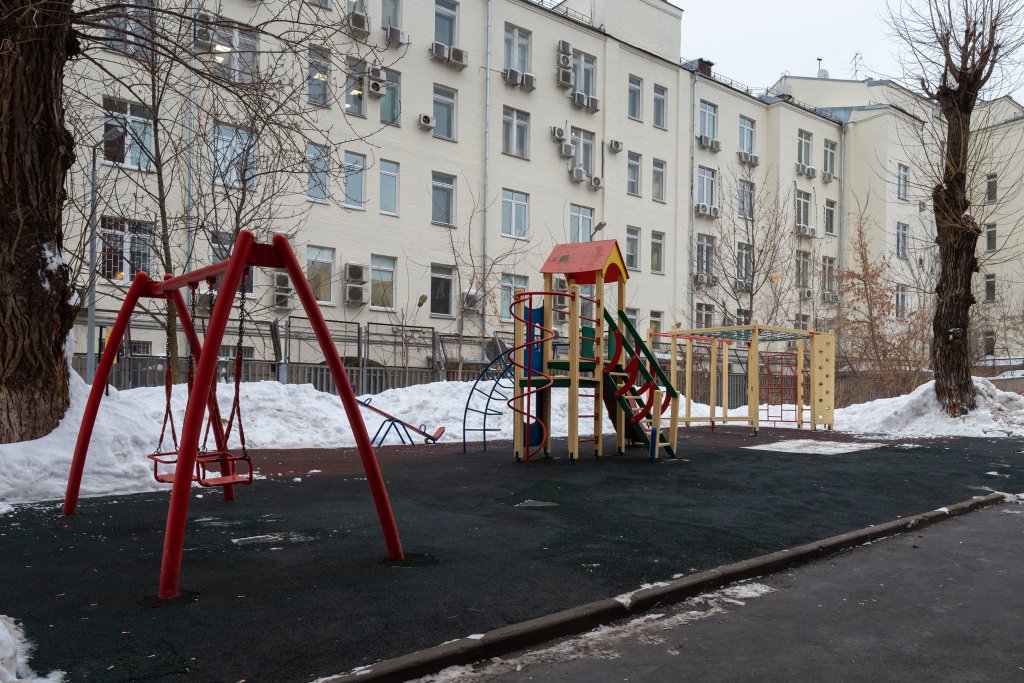 Москва: Квартира В Доме Поэтов на Патриарших Прудах