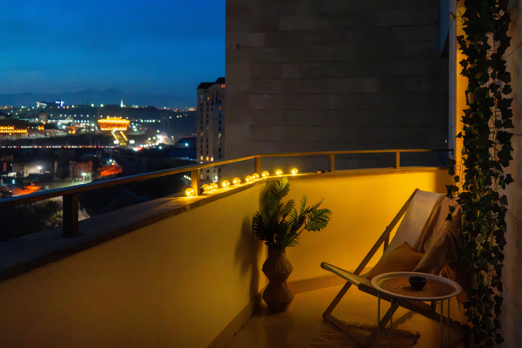 Ереван: Апартаменты New 1BR Retreat/Self checkin/Balcony View/Keygo 47