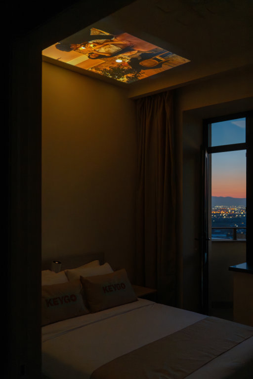Ереван: Апартаменты New 1BR Retreat/Self checkin/Balcony View/Keygo 47