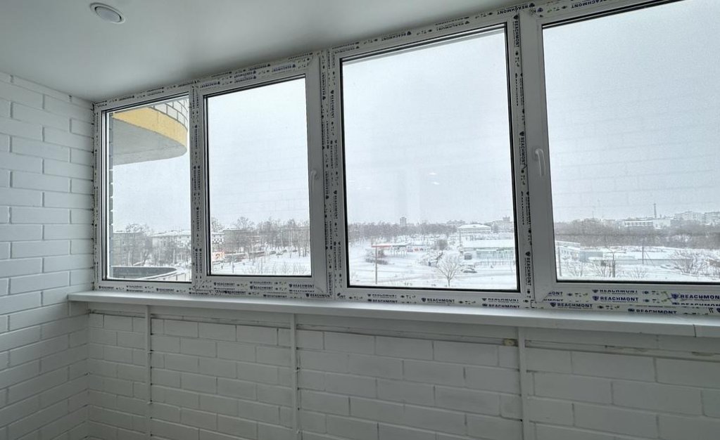 Владимир: По суткам 33 на проспекте Строителей 9К1