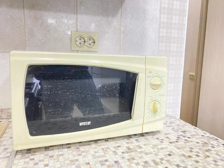 Владимир: По суткам 33 на улице Горького 85А