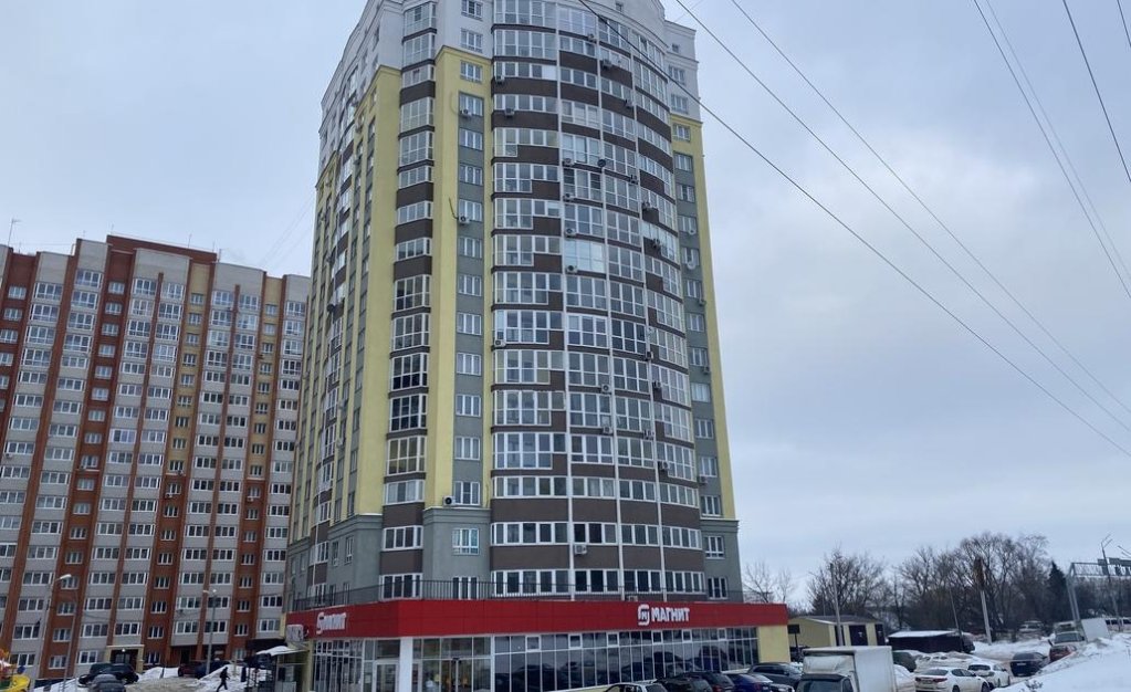Владимир: По суткам 33 на улице Горького 133