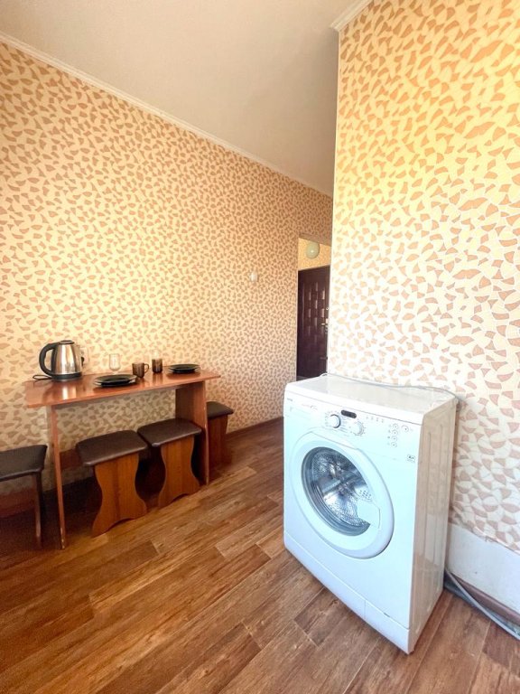 Красноярск: Квартира на Ломоносова 10