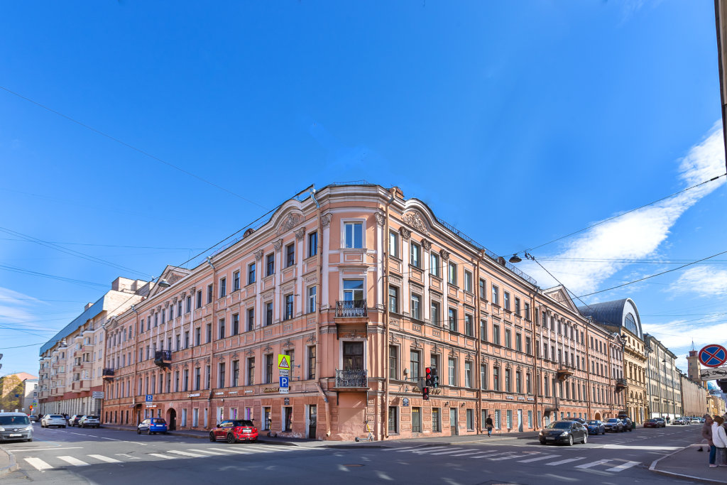 Санкт-Петербург: Меблированные комнаты Адриан