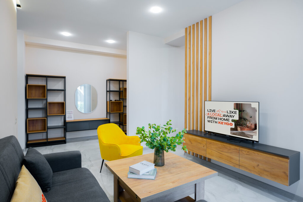 Ереван: Апартаменты 1BR Sunlit/Center/FrenchBalcony/Self checkin/Keygo 50
