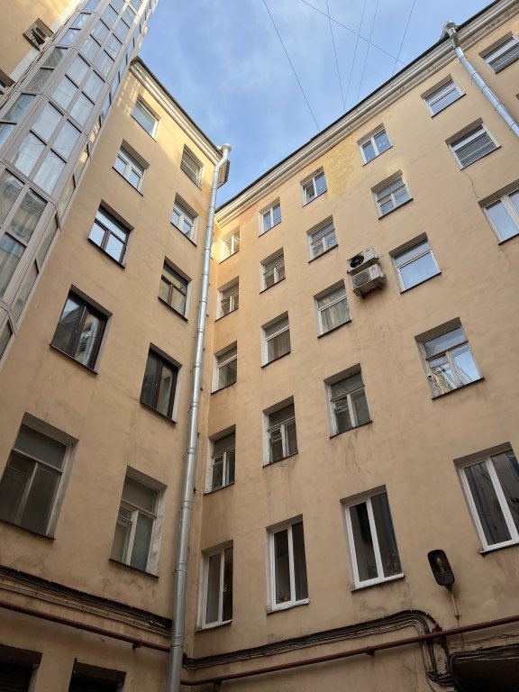 Санкт-Петербург: Апартаменты на Нeвскoм прocпекте
