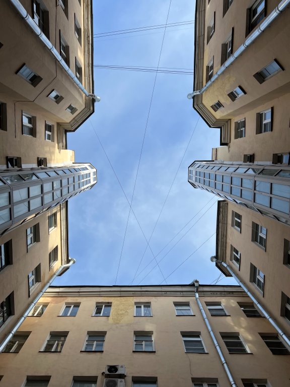 Санкт-Петербург: Апартаменты на Нeвскoм прocпекте