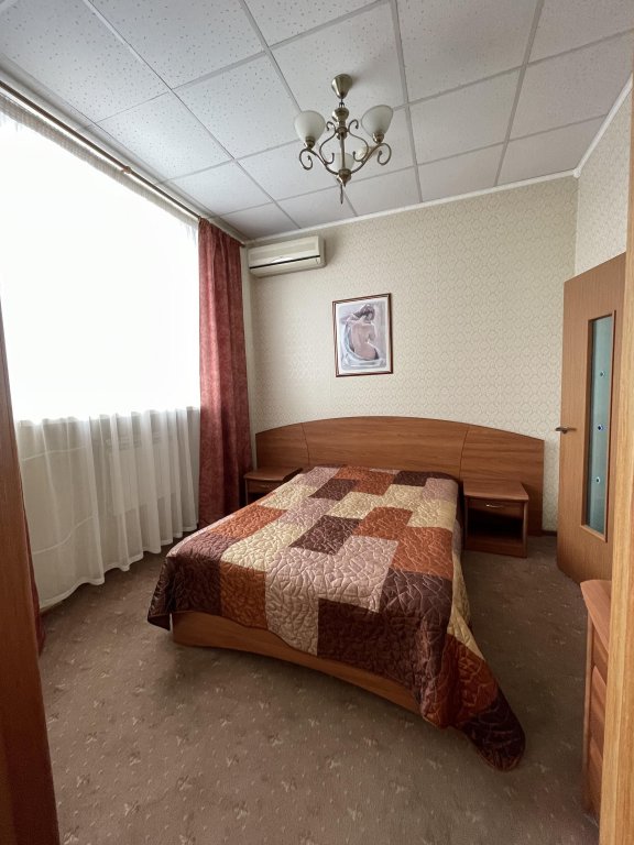 Троицк: Мебелированные комнаты Отель HOTEL OH SOVIET
