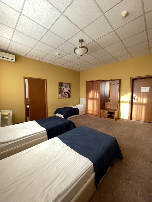 Троицк: Мебелированные комнаты Отель HOTEL OH SOVIET