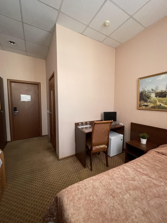 Троицк: Мебелированные комнаты Отель HOTEL OH SOVIET