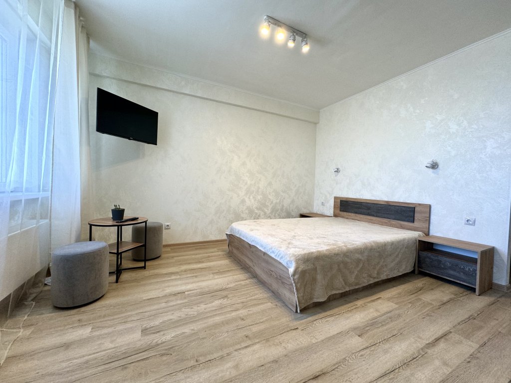 Красноярск: Квартира на Ул Караульная 38