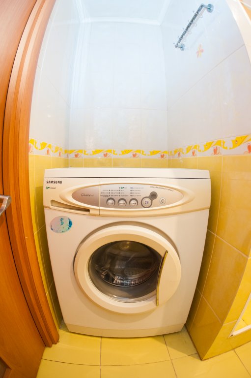 Красноярск: Квартира на Парижской Коммуны 42а 1