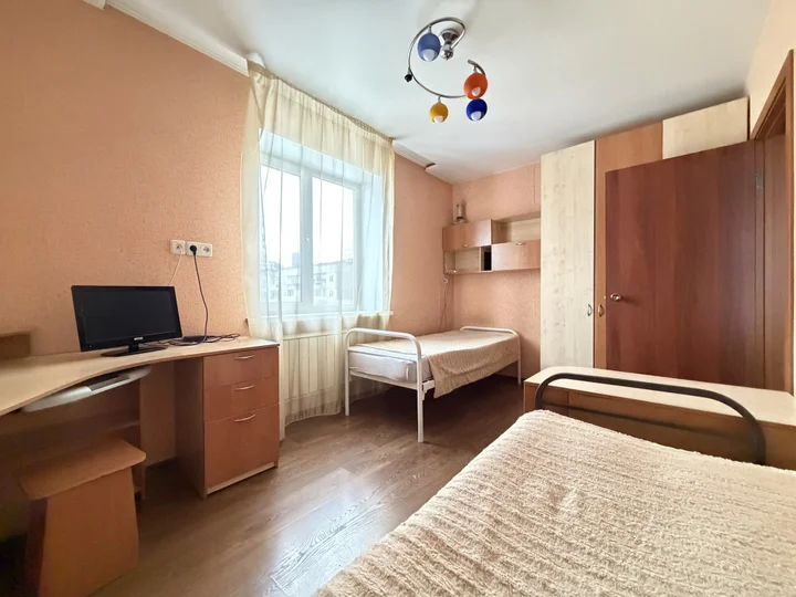 Красноярск: Квартира на Конституции Ссср 23