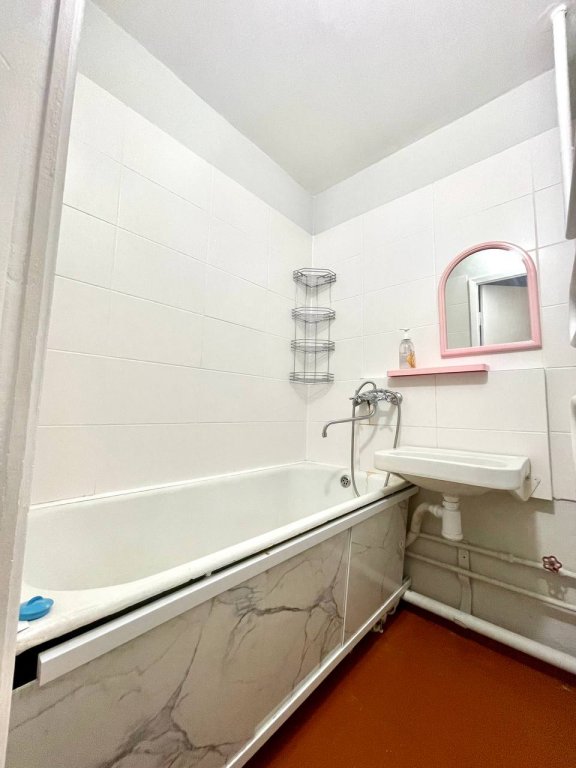 Красноярск: Квартира на Парижской Коммуны 42А 7