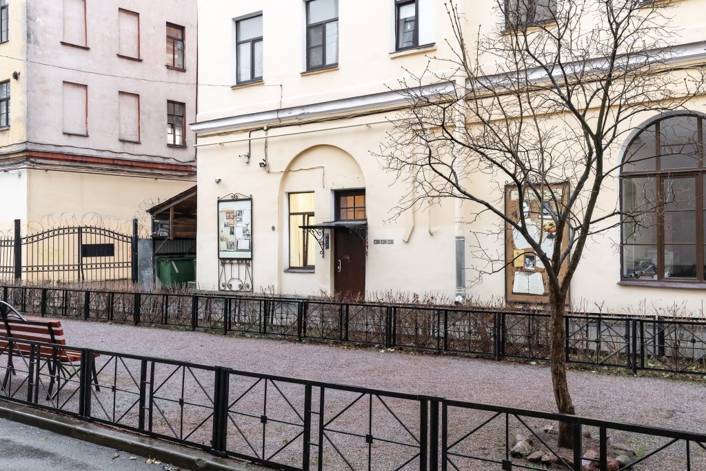 Санкт-Петербург: Апартаменты Город Рек у Спаса На Крови New