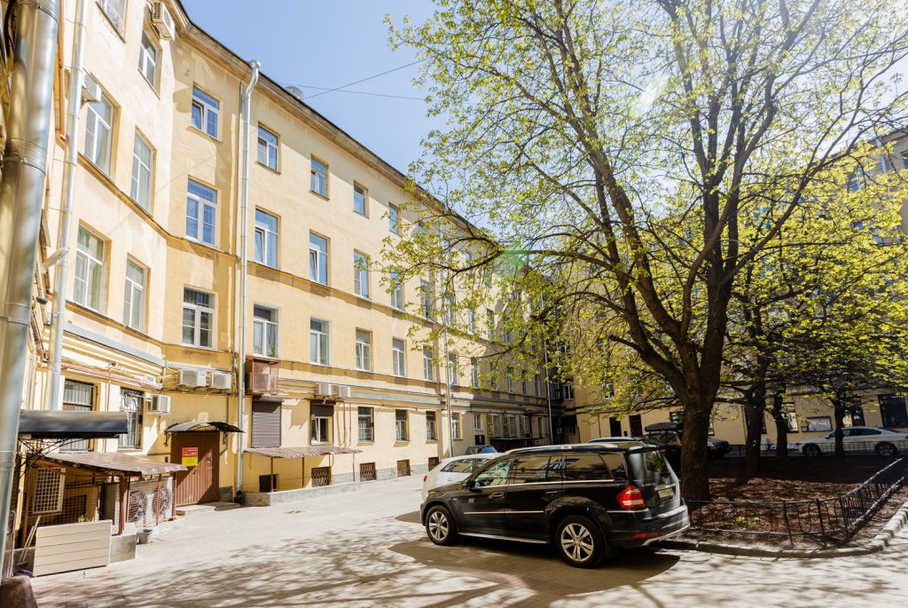 Санкт-Петербург: Апартаменты SpbStay Владимирский 13 двухуровневая студия с балконом