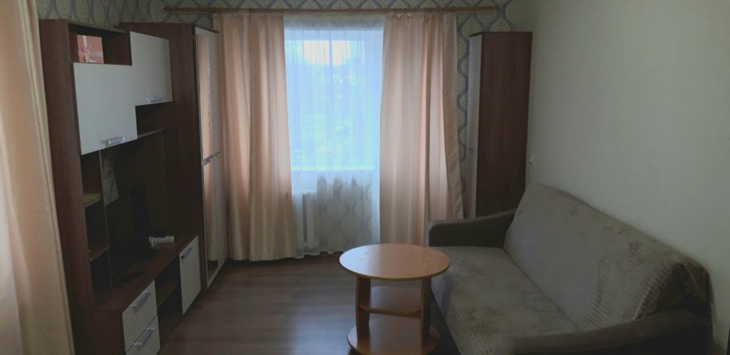 Лысьва: Апартаменты улица Кузьмина, 3