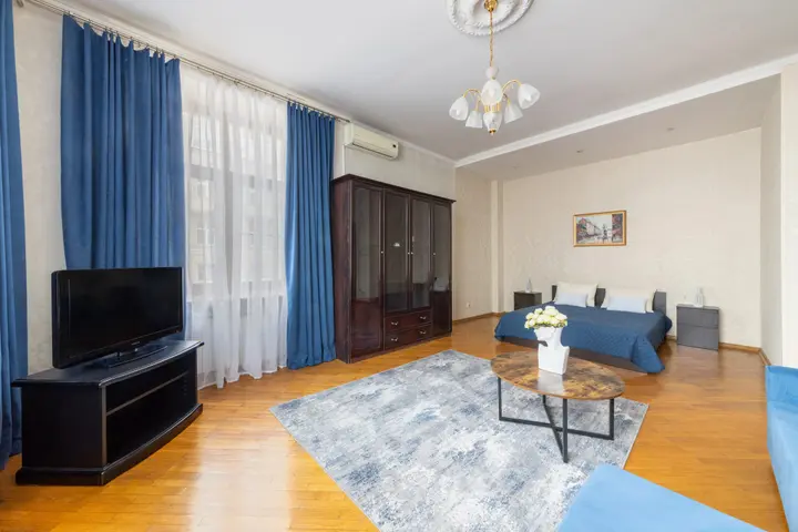 Москва: Vozle Mayakovskoy Apartments