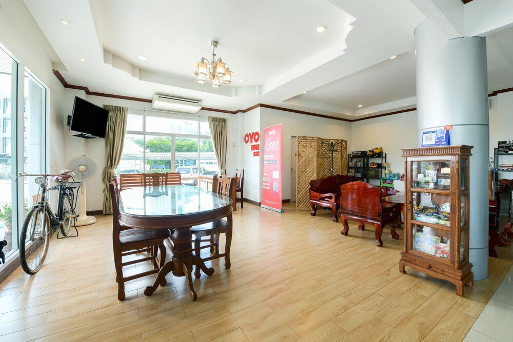 Сирача: Mae Saeng Place by OYO Rooms
