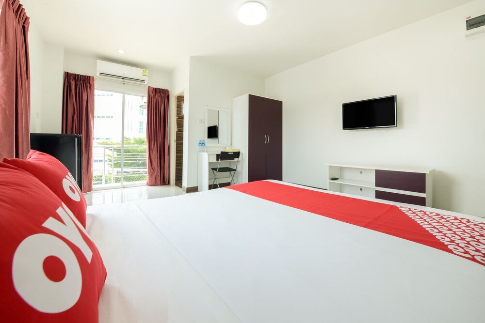 Сирача: Mae Saeng Place by OYO Rooms